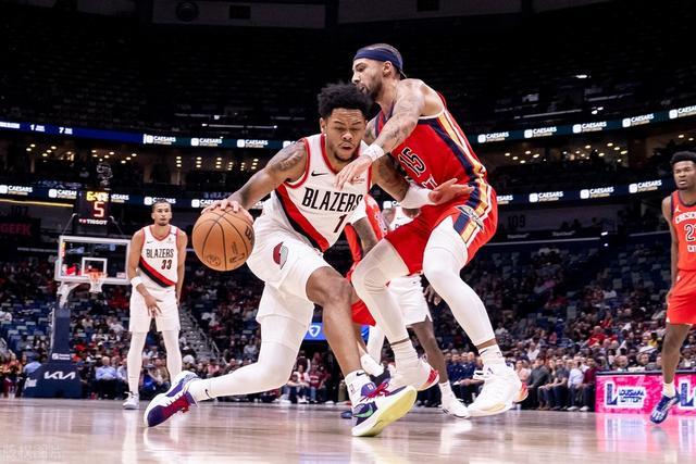 男篮集训名单调整：曾凡博贺希宁余嘉豪离队